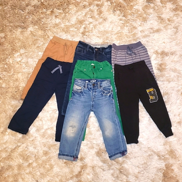 2T 👖 Bundle - Picture 1 of 9